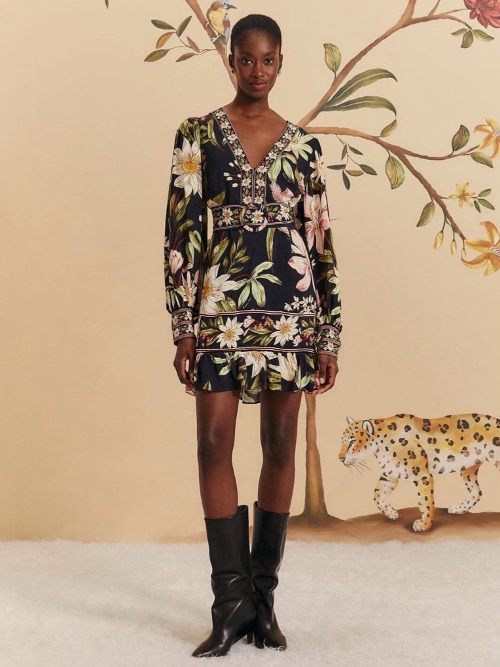 NEW Farm Rio Surreal Flowers Black Long Sleeve Belted Mini Dress size small